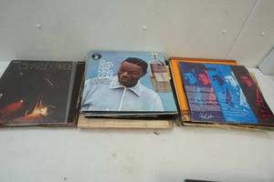 lot 215 image: Record albums