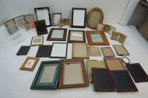 lot 219 image: Picture Frames