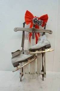 lot 261 image: vintage holiday decor