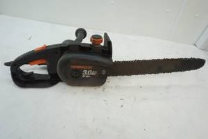 lot 263 image: Remington electric chainsaw