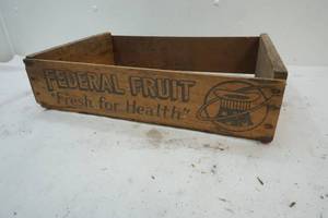lot 270 image: federal fruit crate