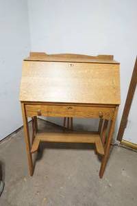 lot 286 image: Secretary desk
