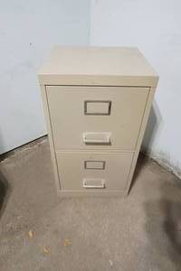 lot 287 image: file cabinet