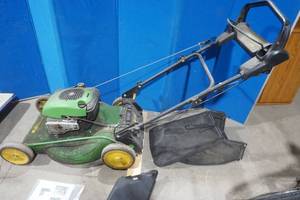 lot 288 image: John Deere mower