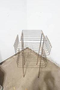 lot 292 image: wire shelf