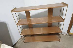 lot 299 image: shelf