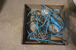 lot 304 image: Treble Light ,crate