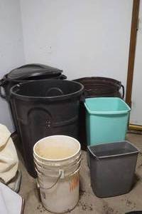 lot 306 image: Garbage containers