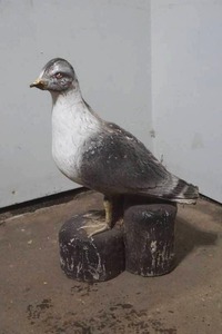 lot 315 image: Yard statue
