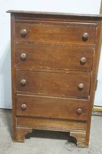 lot 334 image: dresser