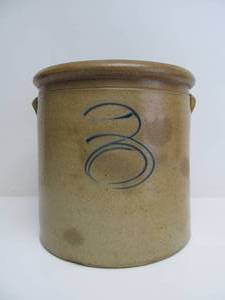 lot 72 image: Very Nice Antique Salt Glazed Stoneware 3 Gallon Crock