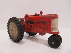 lot 13 image: Old Vintage 1950s Era Diecast Metal Tractor toy