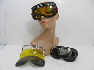 lot 198 image: Vintage Bausch & Lomb Ski Goggles wInterchangeable Lenses