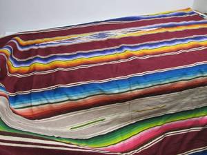 lot 178 image: Great Condition LARGE Vintage 1950s era Mexican Woven Blanket