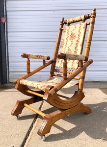 lot 8 image: Very Nice Vintage Turned Wood Rocker Chair