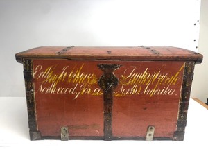 lot 240 image: Wonderful Antique 19th Century Painted Wood Scandinavian Immigrants Trunk
