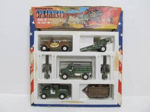lot 108 image: NOS Vintaeg Tootsietoy Military Spearhead Diecast Playset