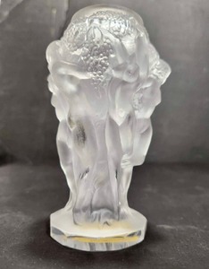 lot 280 image: Signed Vintage Desna Czech Republic Lalique Style Frosted Figural Nude Glass Vase