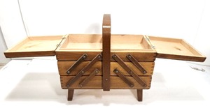 lot 309 image: Mid Century Dovetailed Wood Fold-Out Sewing Box