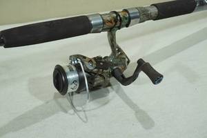 lot 129 image: Realtree Edge 7 Spinning Fishing Rod and Reel Combo - Catfish