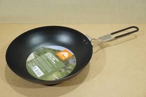 lot 135 image: Ozark Trail 9.5 Collapsible Frying Pan with Folding Handle