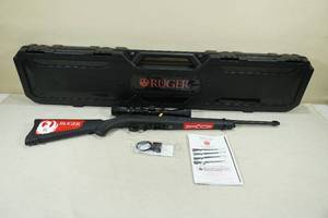 lot 3 image: NEW Ruger 1022 Carbine .22 LR Semi Automatic Rifle with Scope and Case