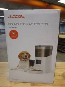 lot 17 image: WOPET 6L Automatic Cat & Dog Feeder Wi-Fi Enabled Smart Pet Feeder (OPEN BOX)