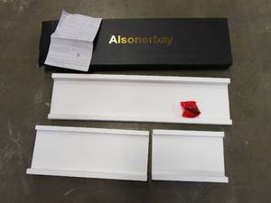 lot 72 image: 3 Pack White Floating Shelves 24149  (OPEN BOX)
