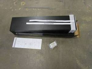 lot 73 image: 2 pack 24 in Black Floating Shelves (OPEN BOX)