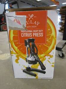 lot 97 image: Zulay Professional Citrus Juicer - Manual Citrus Press and Orange Squeezer (OPEN BOX)