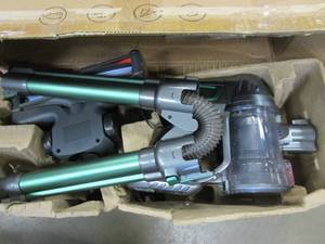 lot 103 image: Green Cordless Vacuum Cleaner (USED, OPEN BOX)
