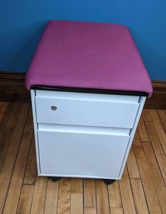 lot 31 image: 2-Drawer Mobile Pedestal File Cabinet with Purple Cushion
