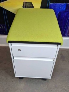lot 37 image: 2-Drawer Mobile Pedestal File Cabinet with Green Cushion