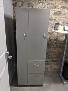 lot 16 image: Steelcase Locking Storage Cabinet