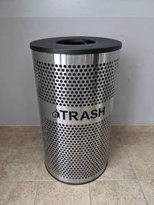 lot 135 image: Trash Waste Can