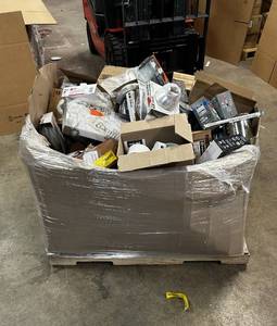 lot 3 image: HUGE LOT of MOEN, DELTA, PFISTER TOWEL BARS, LIGHTING, PLUMBING, ELECTRIC, HALO, BULBRITE and MORE