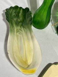 lot 96 image: Green Dishware Decorative Plates, Asparagus Plate and More