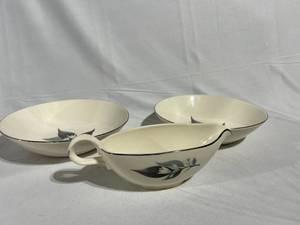 lot 106 image: Vintage Homer Laughlin Rhythm Serving Bowls and Gravy Boat