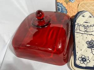 lot 113 image: Assorted Vintage Oven Mitts and Glass Red Dome