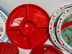 lot 119 image: Vintage Platters, Chip & Dip Trays, Trays and More