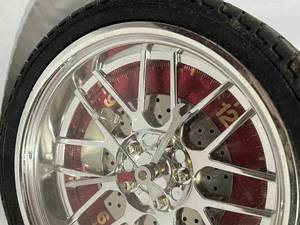lot 138 image: Garage Tire Clock