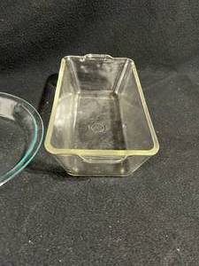 lot 68 image: Vintage Glass Pyrex Baking Dishes