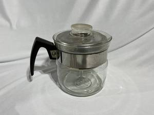 lot 58 image: 4-Cup Vintage Pyrex Coffee Pot