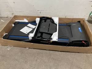 lot 29 image: XTERRA Fitness TR Folding Treadmill
