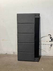 lot 31 image: Zinus Maddon Grey upholstered Quuen Size Platform Bed Frame