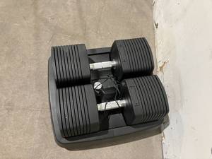 lot 47 image: NordicTrack 50 lb. iSelect Adjustable Dumbells