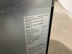 lot 62 image: Char-Broil Silver Deluxe Digital Electric Smoker