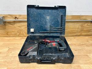 lot 38 image: BOSCH 0611 Rotary Hammer Drill with Charger, 1 Battery and Case