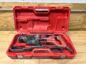 lot 39 image: MILWAUKEE 13 Amp 1-18 in. Stroke Sawzall Orbital Reciprocating Saw With Hard Case