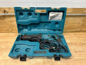 lot 40 image: MAKITA JR3050T - 1-18 120V Corded Variable Speed D-Handle Reciprocating Saw with Case